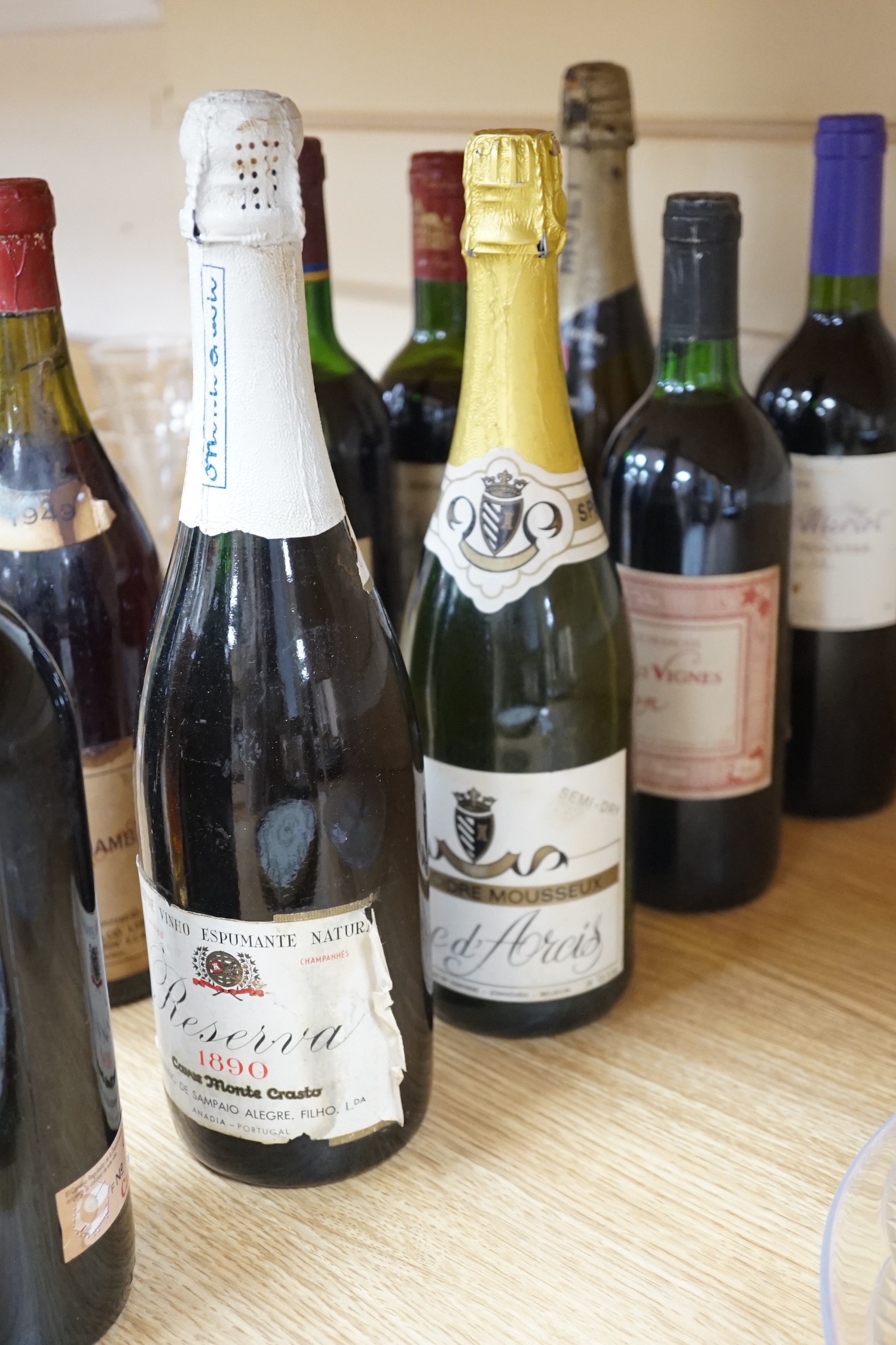 Twelve bottles of assorted wine to include Pauillac 1990, Chateaux Perenne 1985, Latriciere Chambertin 1949, Moet etc.